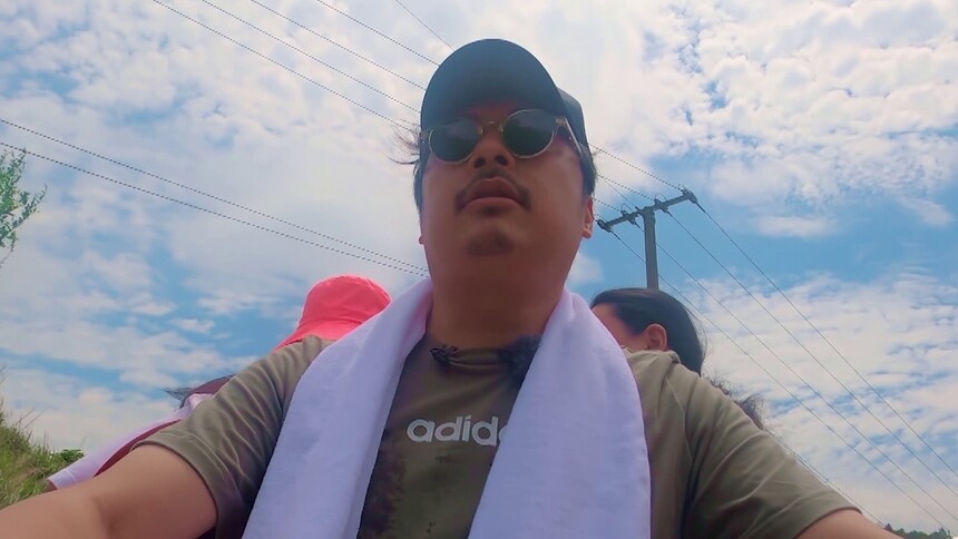 上演速度与激情的山间快车！王岳伦飙车技李湘直喊老公