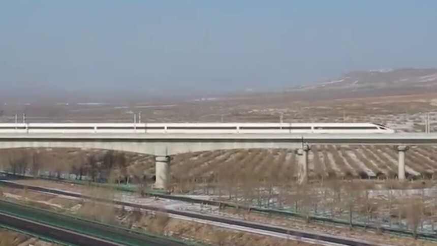 坐着高铁看中国|百年京张化身“开往冰雪的列车”