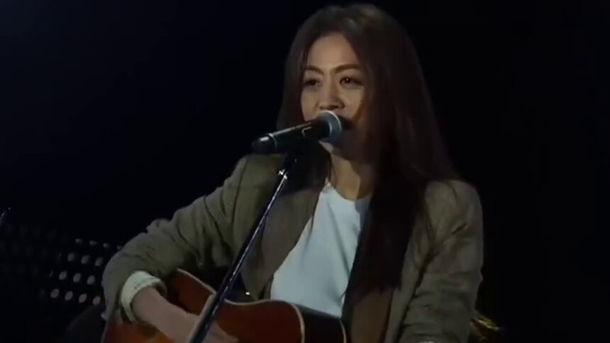 陈绮贞《吉他手》LIVE