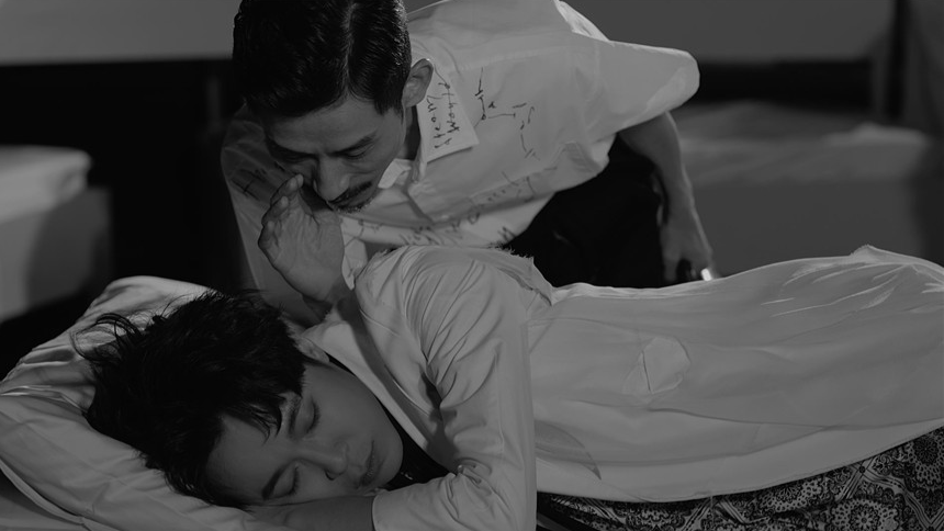 吴青峰《沙滩上的的佛洛一德》MV