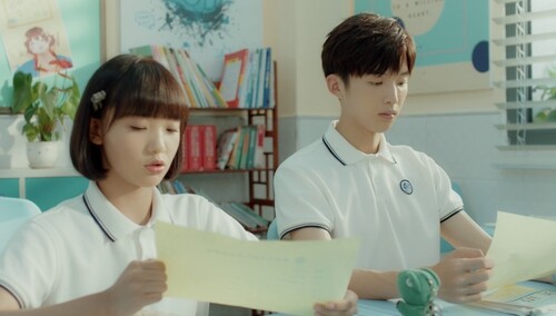 《时光与你都很甜》第15集看点：学习目标堪忧！换桌次林星辰陆一白被拆散