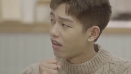 王锵机智应对小站初考核