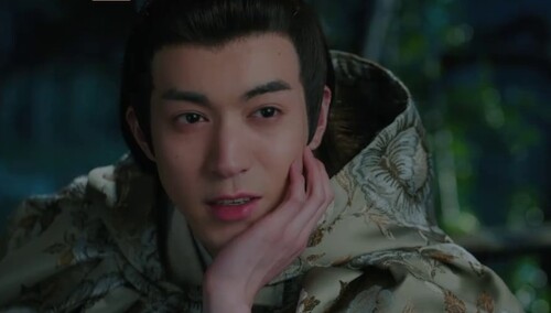 《手可摘星辰》第14集看点：星辰夫妇“月色吻”？