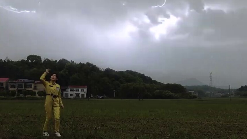 如何防止雷电伤害？