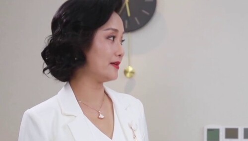 《楼下女友请签收》独家花絮：听妈妈的话 不然会受伤