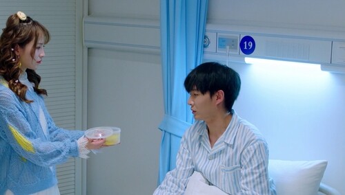 《夏夜知君暖》第7集看点：凌炫赶走肖兔兔