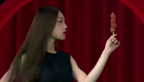 希林娜依·高旗袍装：《创造营2020》中国风大片 赵粤x徐艺洋x张艺凡
