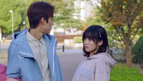 《夏夜知君暖》第21集看点：苏暖夏愿赌服输 贡献男友