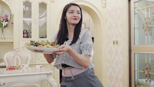 岳母不舍麦迪娜远嫁 姜潮一句话感动麦迪娜