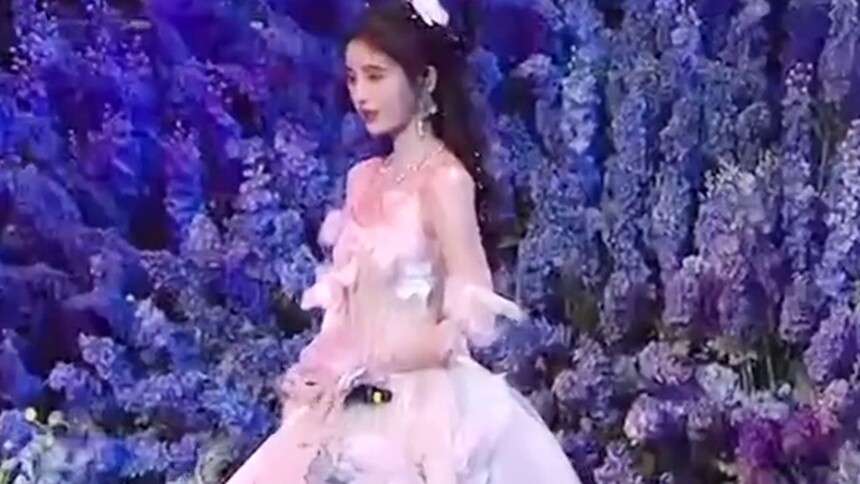 鞠婧祎《古画》live直拍