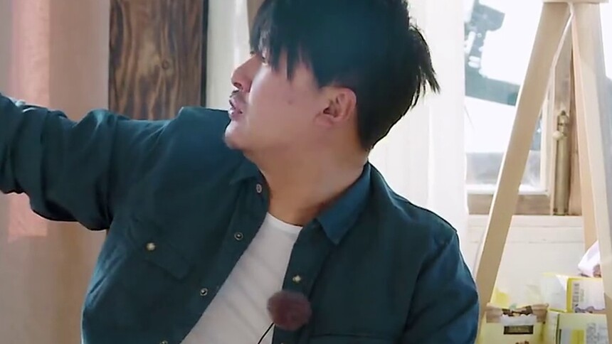 声音震天响地！ 柳小海石头开启萌萌宅呼噜大赛