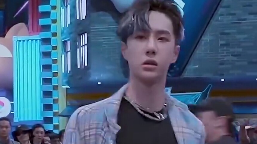 王一博齐舞battle 竖版直拍，看耶波的超强爆发