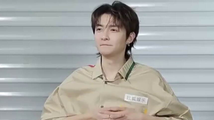 管栎为张雨绮打call，栎栎子也在法国排队吗