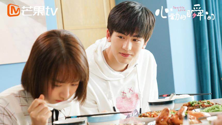 《心动的瞬间》七夕小甜饼！凌美仕张凌赫一电钟情