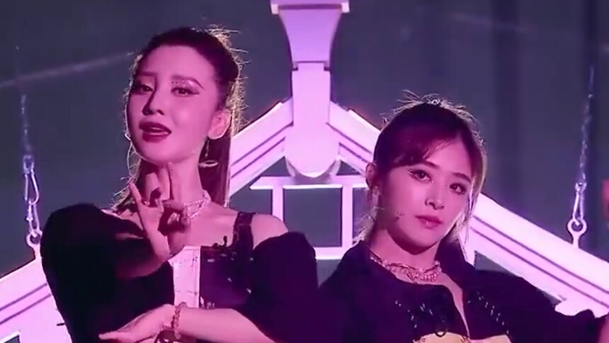 张雨绮团演绎《我的新衣》，张含韵张萌的方言rap太洗脑了