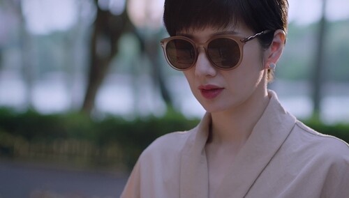 《以家人之名》第37集看点：扎心 贺梅回国拒见子秋