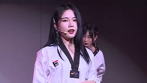 SNH48张语格生日公演：吴哲晗 刘增艳 陈观慧《无罪无我》