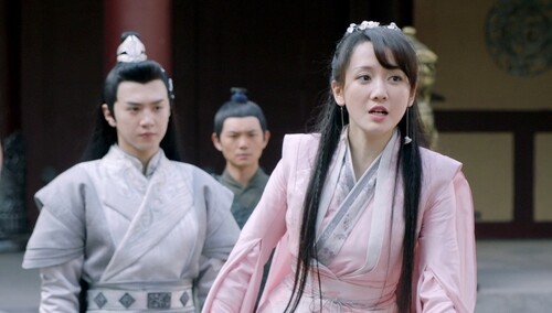 《凤唳九天》第3集看点：夜君清光天化日强掳姚莫婉