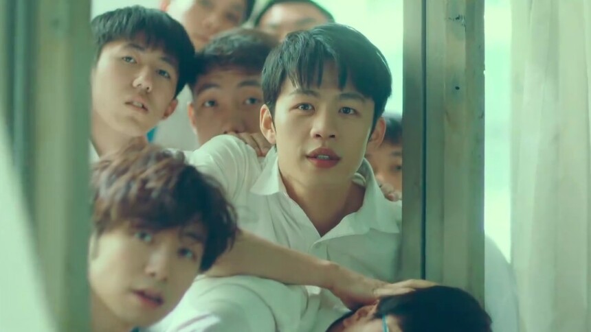 儿时小伙伴大变样 李鸿其对暗号惨遭无视