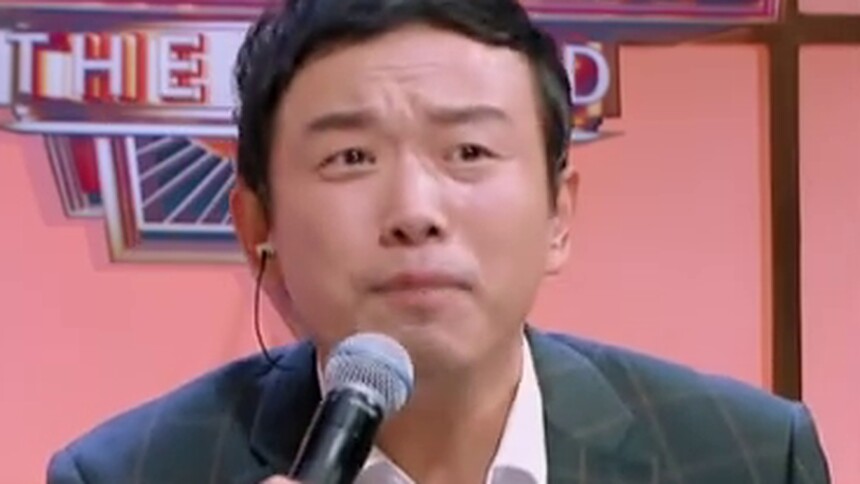 有点上头！潘斌龙模仿李佳琪卖文具适配度太高了