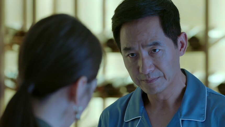 《暖阳之下》第12集看点：关铮陈颂英因生孩子产生裂痕
