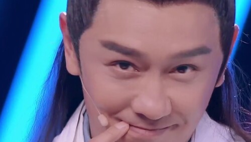 凌凌子模仿“段誉”下苦心 陈浩民再现段誉造型呆萌眼神回忆杀