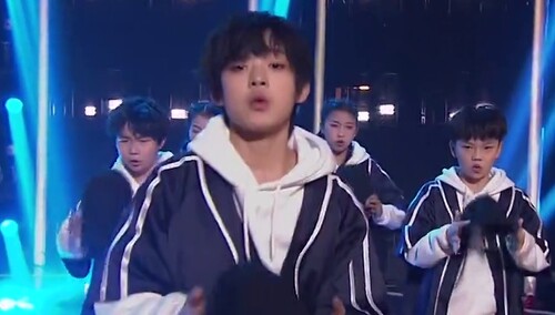 超酷街舞！O-DOG少年团上演《齐舞少年贺元宵》