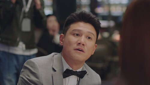 沈若歆拒绝鸡贼男求婚 祁晓醉酒搞破坏