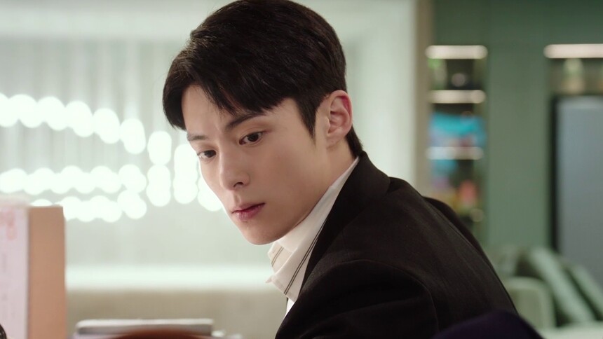 携手并肩！秦岚王鹤棣职场闯关