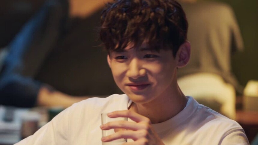 竖屏追剧：白敬亭成国民孙子 吴倩倪大红温情上线！