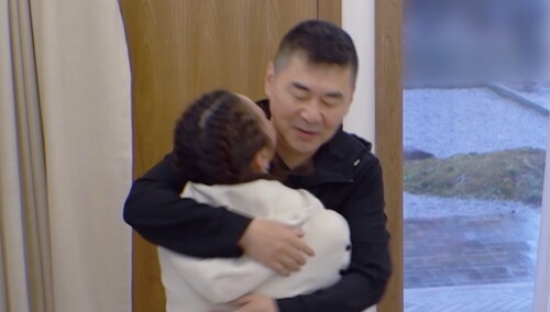 救命！蒋勤勤陈建斌一大早就甜腻腻的