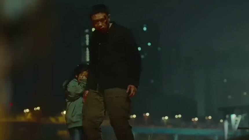 刘小俊舍命救奇奇，与坏人殊死一搏