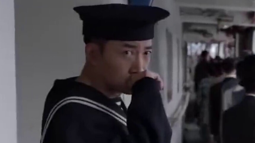 陈默群穿水手服，拽王突然就拽不起来了，还有一点可爱？