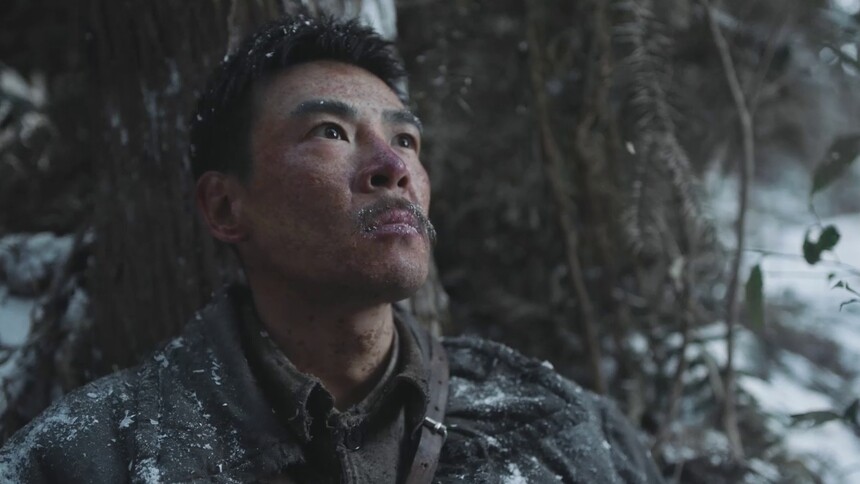杨靖宇被困山林，靠着吃棉花白雪充饥