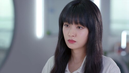 《我和我们在一起》第7集看点：夏颜因误会许诚逸，毅然辞职