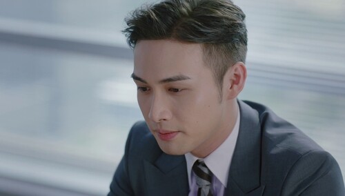 《我和我们在一起》第12集看点：霸总剧本开启？许诚逸当众偏袒夏颜