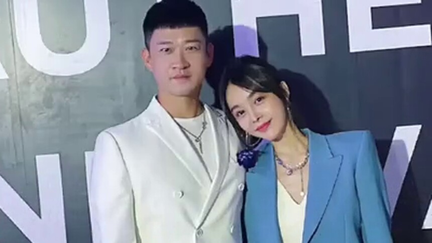 曹云金女友回应争议：日常打闹并非谣传的“受害者”