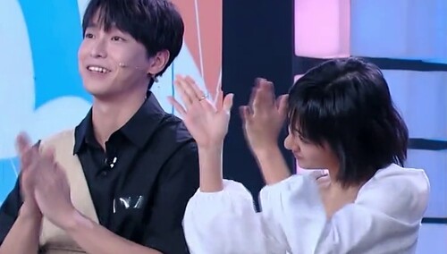 《燃野少年的天空》剧组驾到 彭昱畅再演老狗
