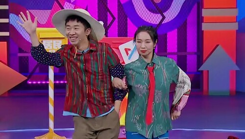 《奥运叨叨叨》8月4日看点：杨迪小鹿上演菜市场时装秀 方言奥运开幕式开启！