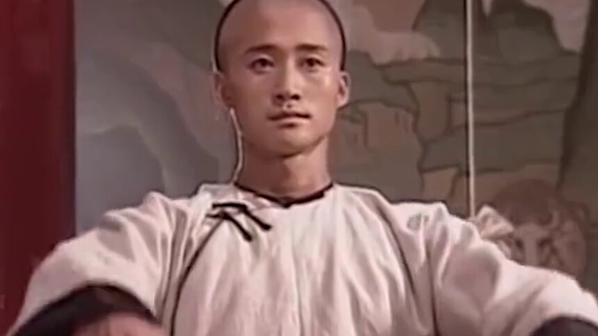 敬业模范！吴京全身受伤汇总图惹人敬佩
