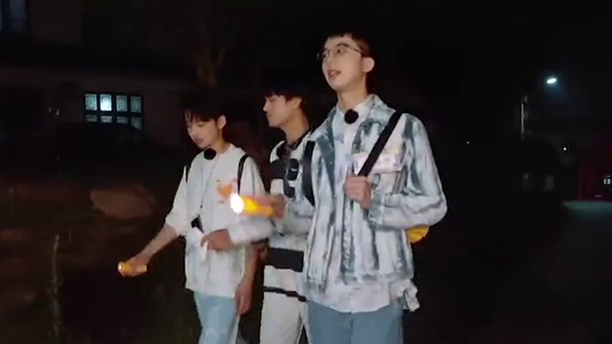 《学院4》7月14日看点：何运晨石凯寻宝秒变惊悚片？第五个宝藏谜底揭晓！