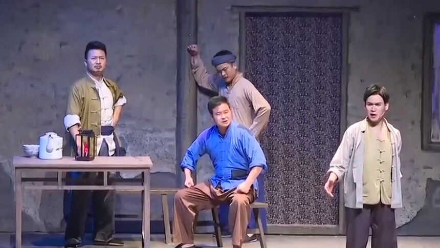 常宁：原创民族歌剧《八百矿工上井冈》首演