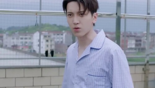 《她和他的恋爱剧本 速看版》定档预告 完颜洛绒庄达菲演绎超甜恋爱