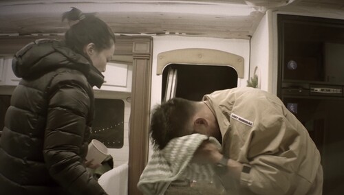 章贺郭柯宇甜蜜互动狂撒糖 王秋雨秒变迷弟欢乐嗑糖