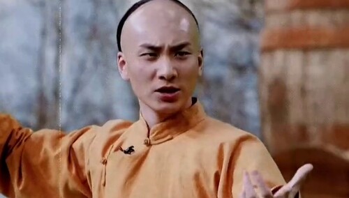 蔡程昱饰演黄飞鸿名字超长！刘耀文金边眼镜斯文上线