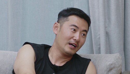 魏巍遭打击情绪低落 直言想离开