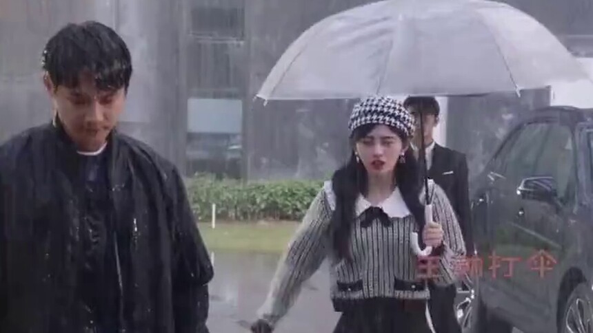 鞠婧祎大型双标现场有！前男友拒绝接触，对许晓冬主动靠近，呵护备至！