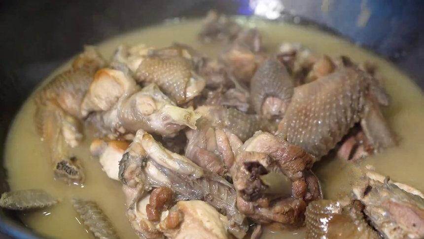 张家界：月婆鸡