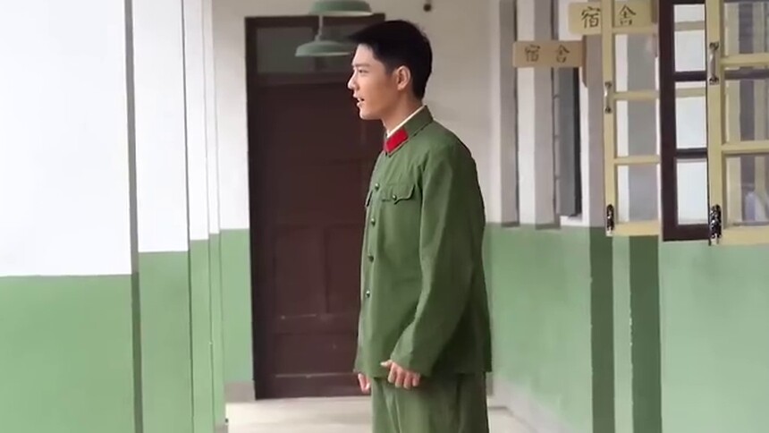 肖战表演小野花式飞腿，来自欢乐肖肖的独特求人方式