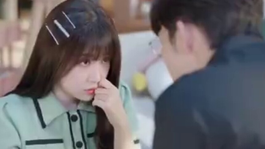 虞书欣内心戏“疯狂脑补”太搞笑了！不愧是脑路清奇的虞美人~